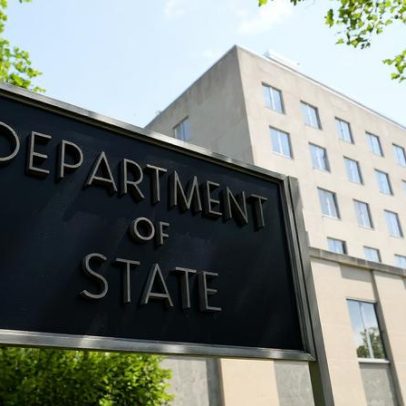 Administração Trump revoga mais de 100 mil vistos, afirma Departamento de Estado