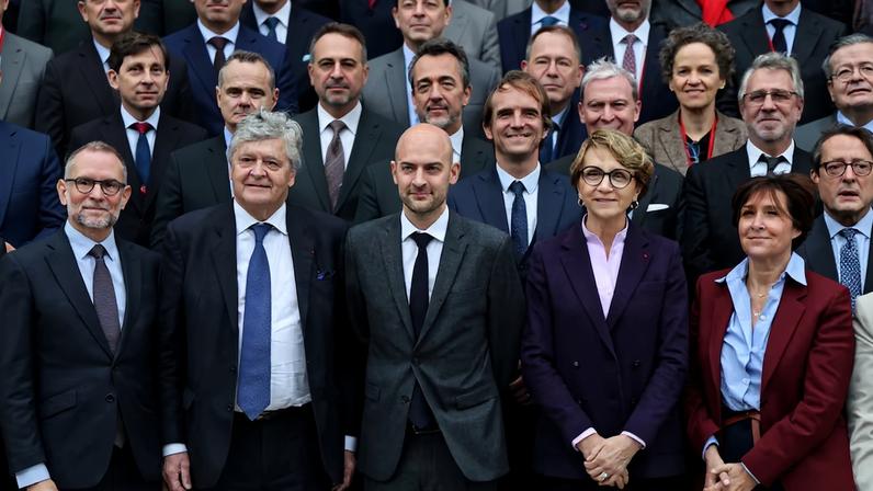 França afirma que é direito da Europa recusar proposta inaceitável dos EUA