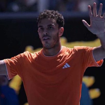 Cerúndolo derruba Rublev e iguala melhor campanha em Grand Slam