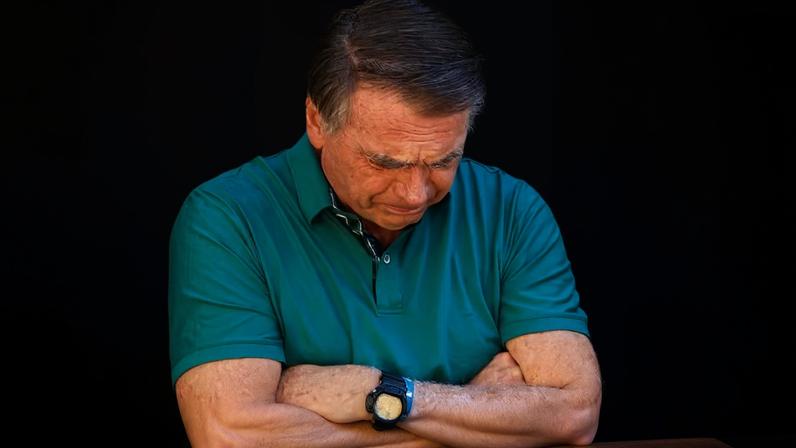 O ex-presidente Jair Bolsonaro fez uma aparição de cerca de 20 minutos na manhã de quinta- feira, 11 de setembro de 2025. — Foto: WILTON JUNIOR/ESTADÃO CONTEÚDO