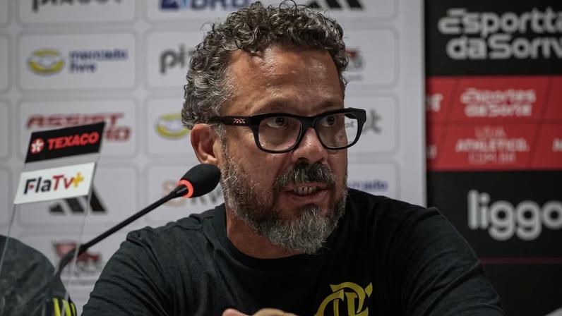 Cléber Xavier foi auxiliar de Tite no Flamengo — Foto: Robson Mafra/AGIF