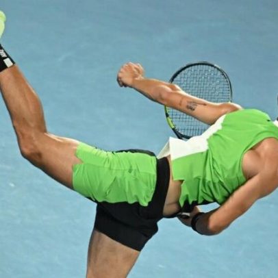 Sabalenka e Alcaraz abrem a terceira rodada, De Minaur joga às 5h