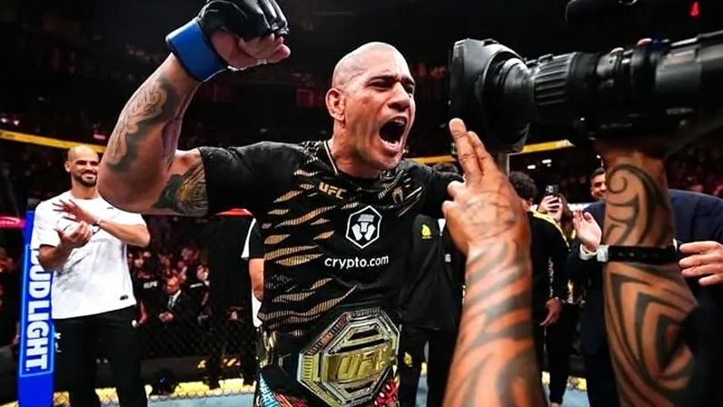 Poatan pode ir em busca de terceiro título no UFC em 2026 (Foto: Reprodução Instagram Alexpoatanpereira)