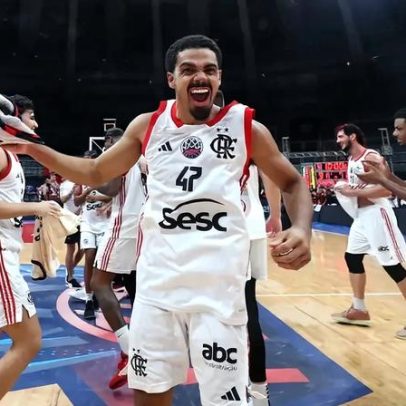 Craque do Flamengo elogia força do elenco diante de lesões e valoriza a base