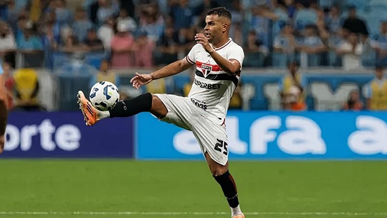 Alisson, jogador do São Paulo