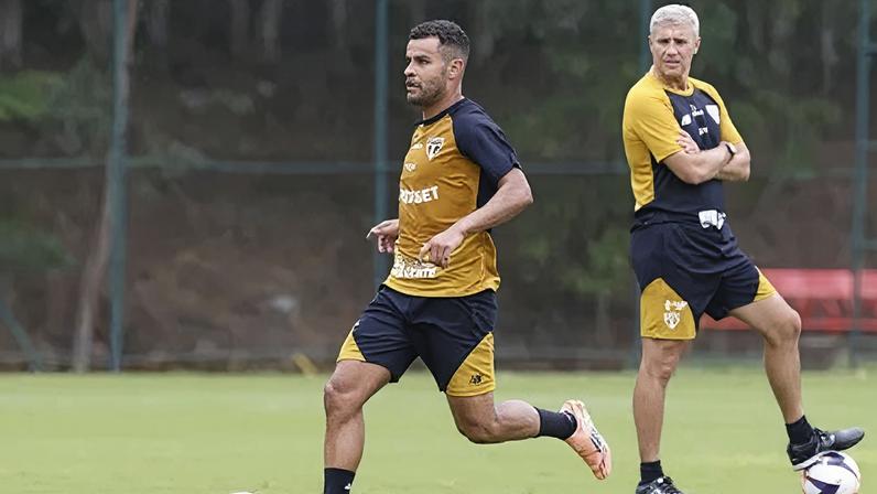 Alisson em treino do São Paulo