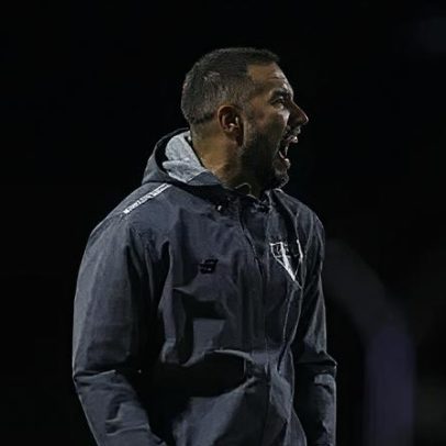 São Paulo renova contrato com técnico das categorias de base