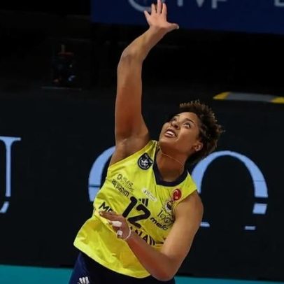 Ana Cristina retoma titularidade no vôlei turco após recuperação