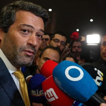 Conservador avança para o segundo turno em Portugal