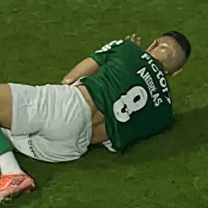 Palmeiras: Andreas deixa o jogo no primeiro tempo após sentir dores