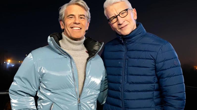 Anderson Cooper faz leitura dramática de Wood, de Taylor Swift