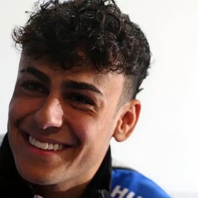 Novato da F1 perde controle do carro no primeiro teste com a equipe em 202