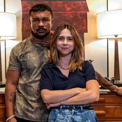 Beijo entre Lucélia e Bagdá em Três Graças é comentado pela atriz