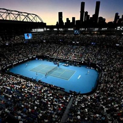 Primeiro dia do Australian Open registra público recorde