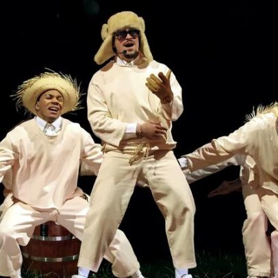 Bad Bunny leva hino de protesto de Víctor Jara ao show no Chile