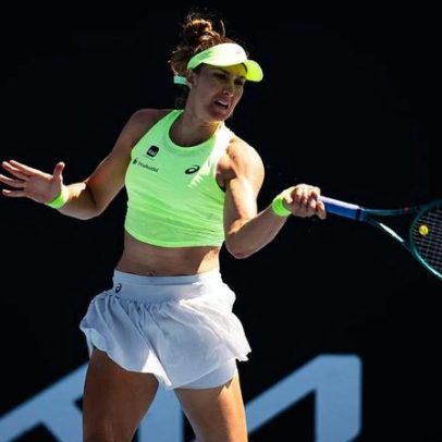 Bia oscila e sofre virada na estreia do Australian Open