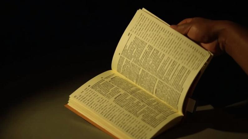 Jogador do Corinthians leva Bíblia para o jogo: ‘Amor de Cristo’