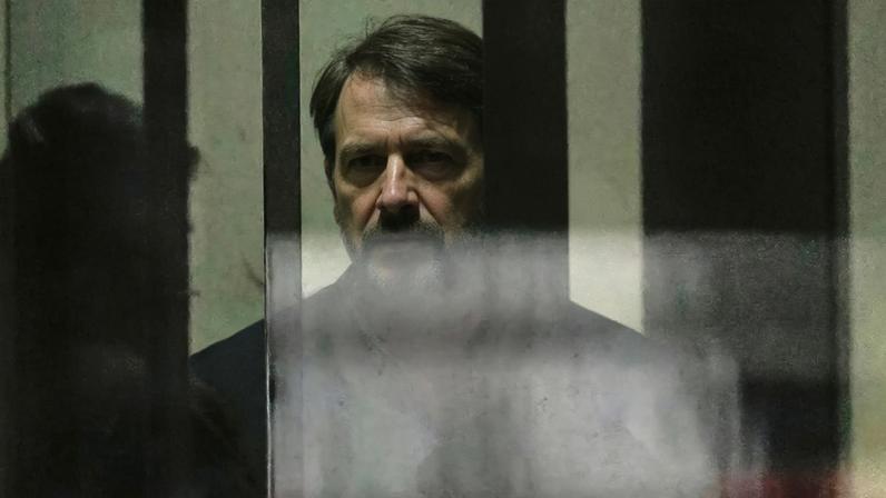 O ex-presidente Jair Bolsonaro está preso em uma sala especial na Superintendência da Polícia Federal, em Brasília, desde novembro de 2025. (Foto: Isaac Fontana/EFE)