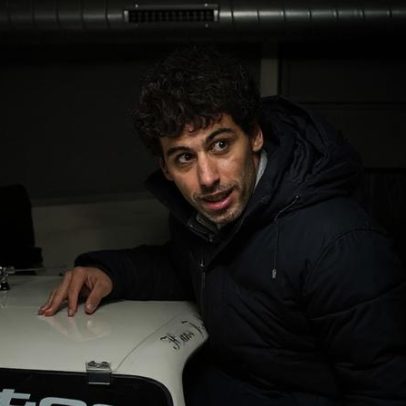 Bortoleto usará capacete inspirado em Ayrton Senna na F1 em 2026