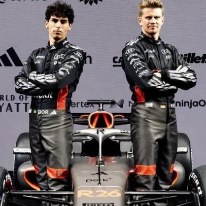 Gabriel Bortoleto celebra sonho realizado em lançamento de carro da Audi