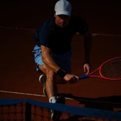 Boscardin cai nas quartas na Argentina; Saraiva vence no Chile