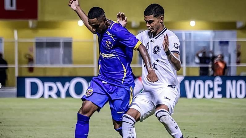 Botafogo levou virada do Sampaio Corrêa em jogo neste domingo (18)