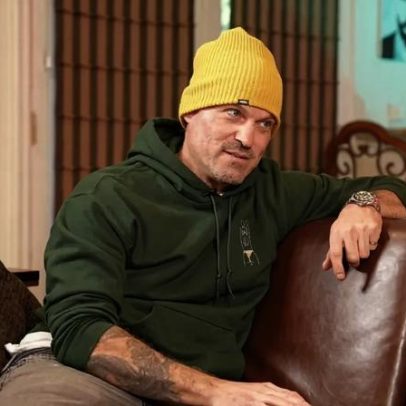 Brian Austin Green admite romance secreto dos anos 90 com Tichina Arnold