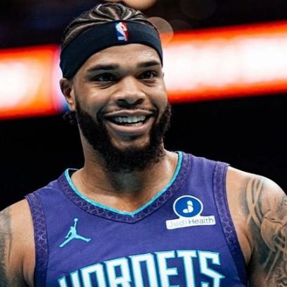 Hornets dificultam negociações com Bucks por Miles Bridges