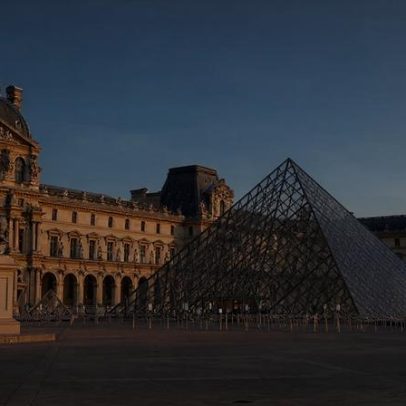 Louvre fecha novamente devido a greves de funcionários