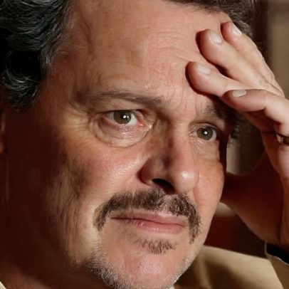 Matheus Nachtergaele transforma a perda da mãe em atuação e poesia