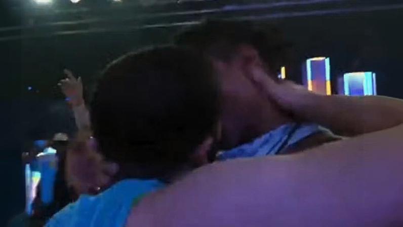 BBB 26: Breno e Marcelo inauguram o primeiro beijão da edição; vídeo — Foto: Reprodução