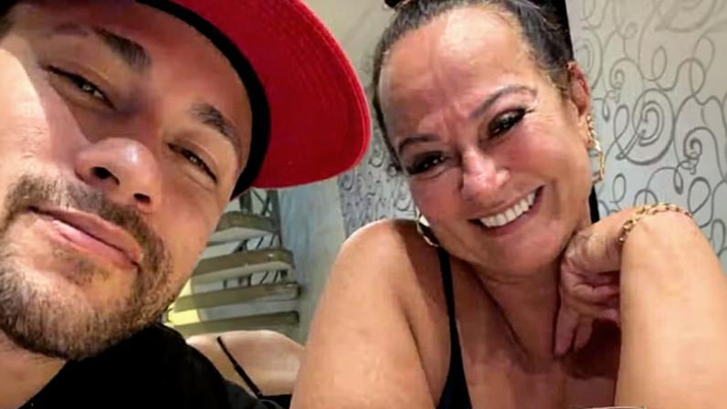 Neymar abre o coração e se declara para a mãe, Nadine Gonçalves: 'Te amo demais'