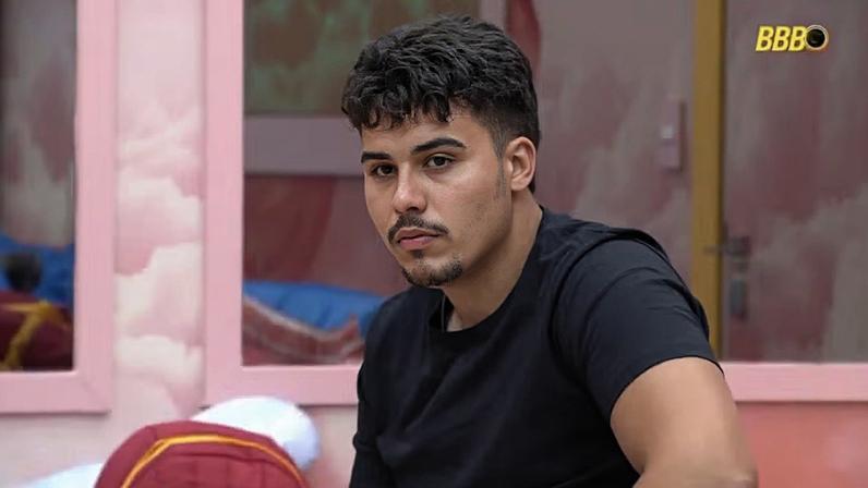 Pedro, do BBB 26, desistiu do programa no domingo (18)
