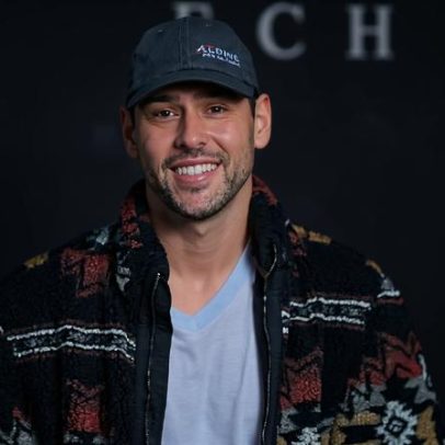 Scooter Braun frustrado com comportamento de atletas envolvendo Sydney Sweeney, diz site