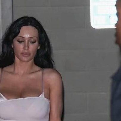 Bianca Censori usa body revelador e segunda pele em noite com Kanye