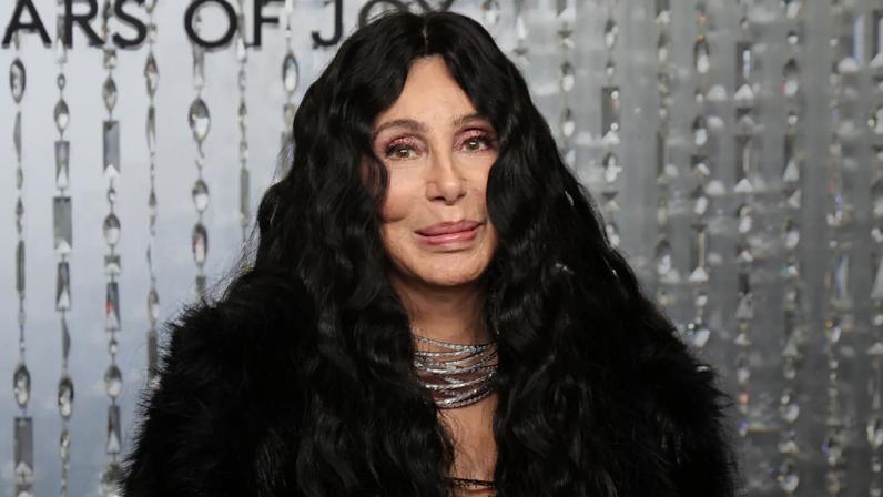 Cher cobra da viúva de Sonny Bono pagamento de US$ 1 milhão em custas legais