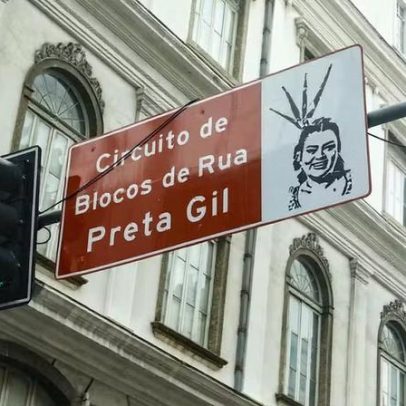 Bloco de Ruas Preta Gil homenageia cantora e atrai foliões no Rio