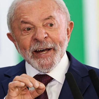 Lula anuncia isenção de visto para cidadãos chineses