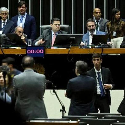 Janela partidária pressiona PL e amplia vantagem do Centrão para eleição de 2026