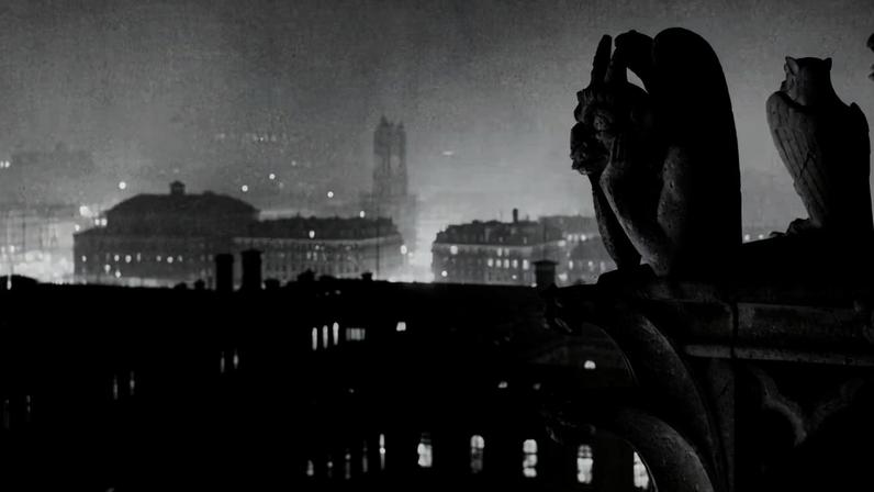 Vue nocturne de Notre-Dame sur Paris