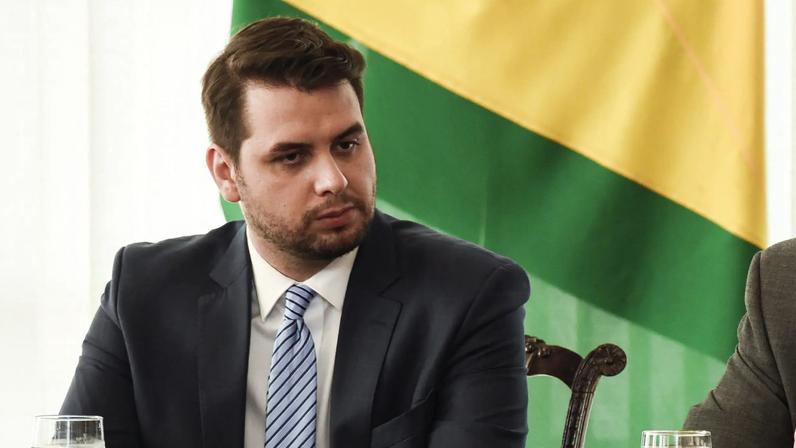 Filipe Martins foi preso por supostamente utilizar o LinkedIn (Foto: Dammer Martins/MRE)