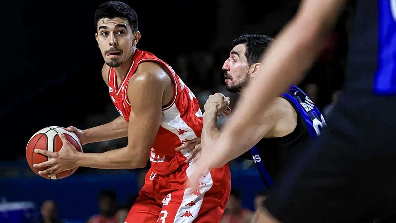 Gui Abreu em ação no Pinheiros x Paulistano pela Copa Super 8 (Foto: RICARDO BUFOLIN / ECP)