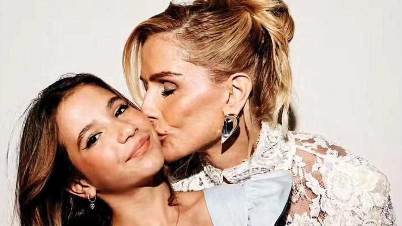 Deborah Secco e Maria Flor — Foto: Reprodução/Instagram