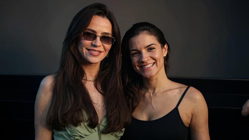 Esposas de Jorge e Mateus curtem último dia do cruzeiro de 20 anos