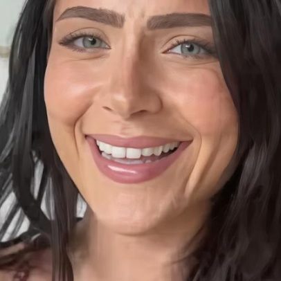 Jade Picon brinca ao listar seus defeitos em trend nas redes