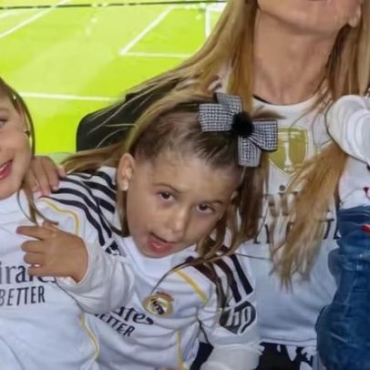 Virginia mostra filhos com camisa de Vini Jr em momento descontraído