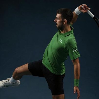 Djokovic vence na estreia e atinge 100 vitórias no Australian Open