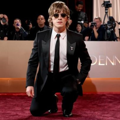 Rivalidade entre Connor Storrie e Hudson Williams eleva trajes no Golden Globes