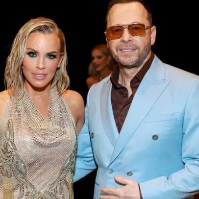Jenny McCarthy revela desafios no quarto com Donnie Wahlberg