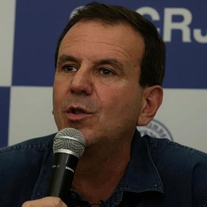 Paes afirma estar em pré-campanha e buscar votos para governador no RJ